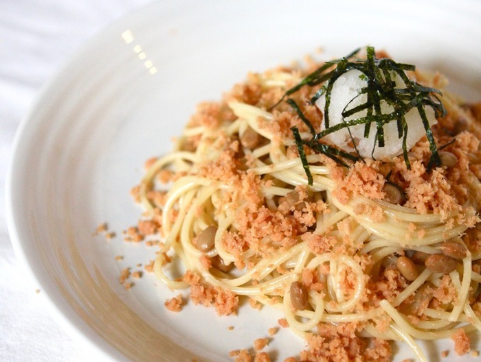 鮭フレークとおろし納豆のスパゲッティー