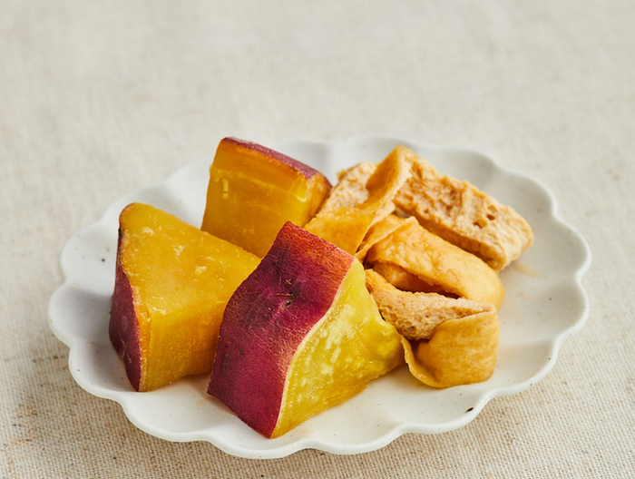 さつまいもと油揚げの煮物