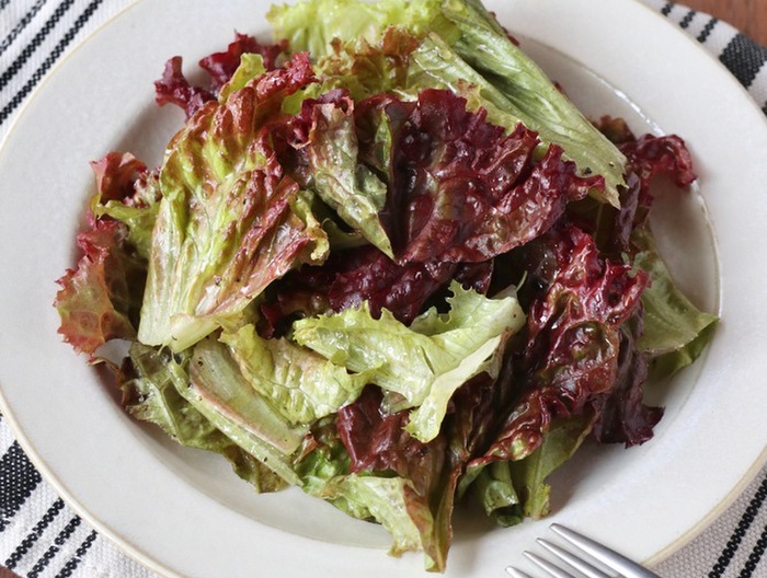 サニーレタスのサラダ