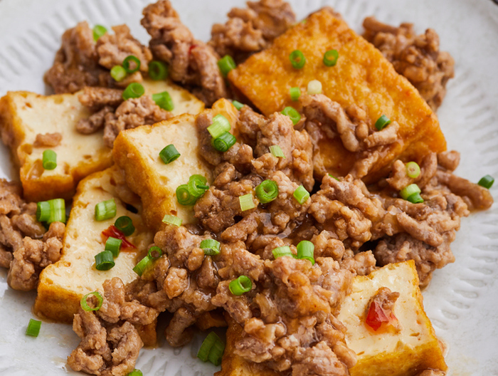 ご飯がすすむ 厚揚げと豚ひき肉炒め