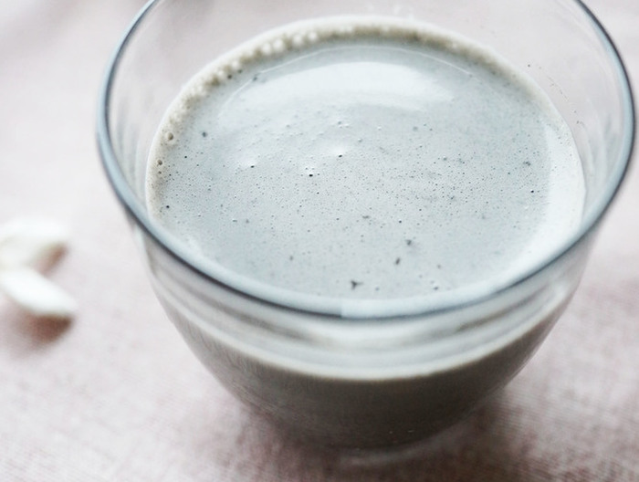 胡麻と生姜風味の温スムージー
