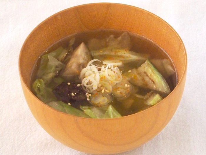 キャベツと炒めたなすのお味噌汁