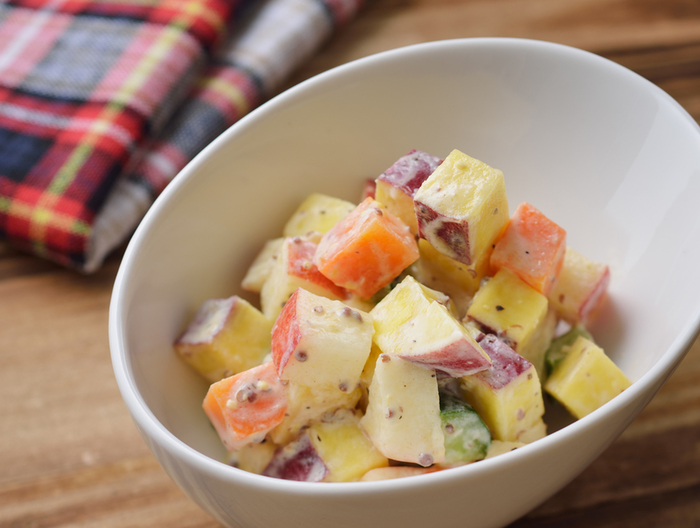 さつま芋とりんごのコロコロサラダ