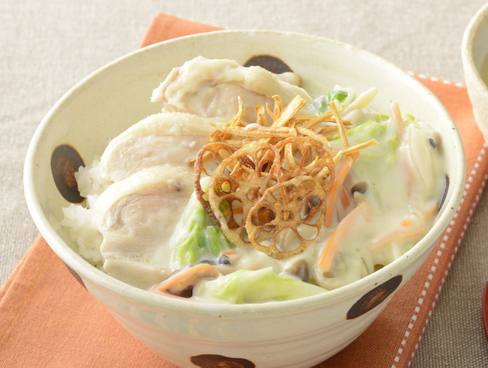 蒸し鶏と白菜の柚子胡椒クリームどんぶり