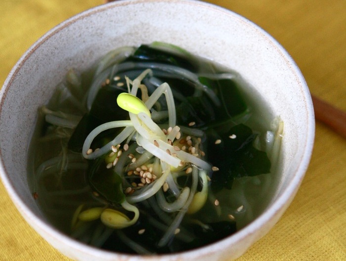 豆もやしわかめスープ