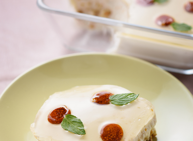 ゴールデンベリーのヘルシーヨーグルトケーキ