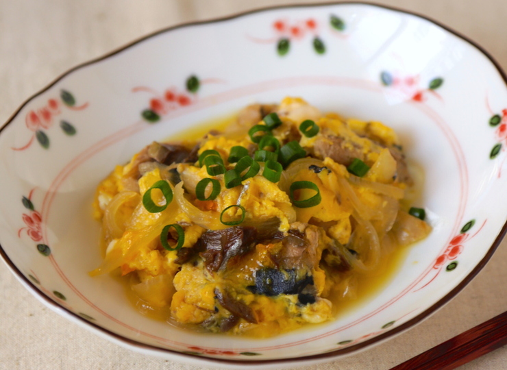 さば缶の卵とじ