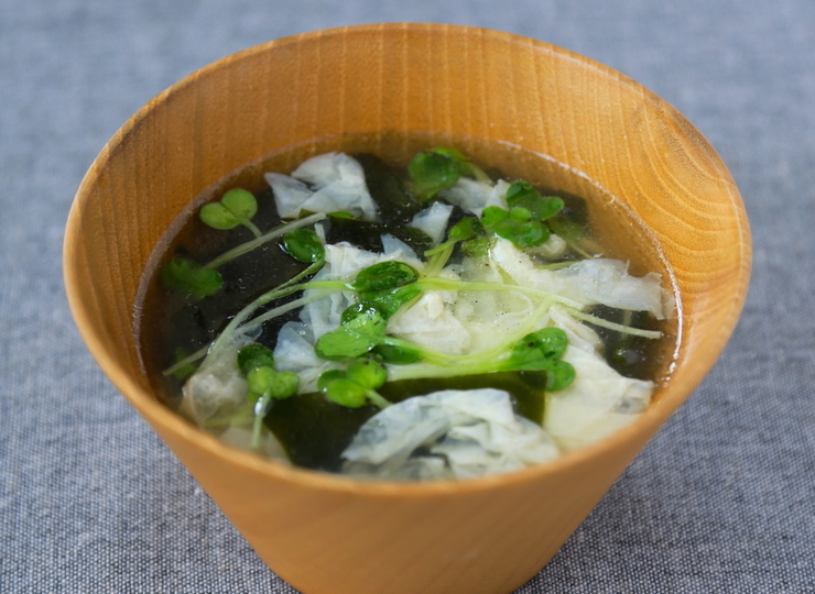 生ゆばとわかめの中華スープ