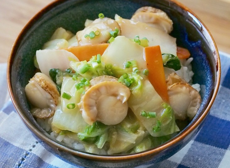 ほたてと白菜のバターしょうゆあんかけ丼