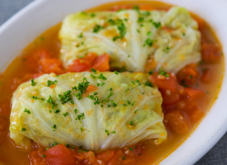 フレッシュトマトソースのロールキャベツ