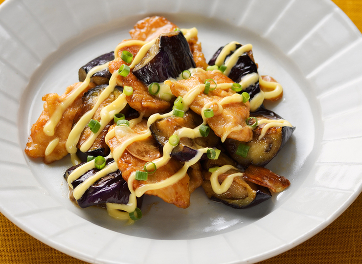 鶏むね肉となすのガーリック照り焼き