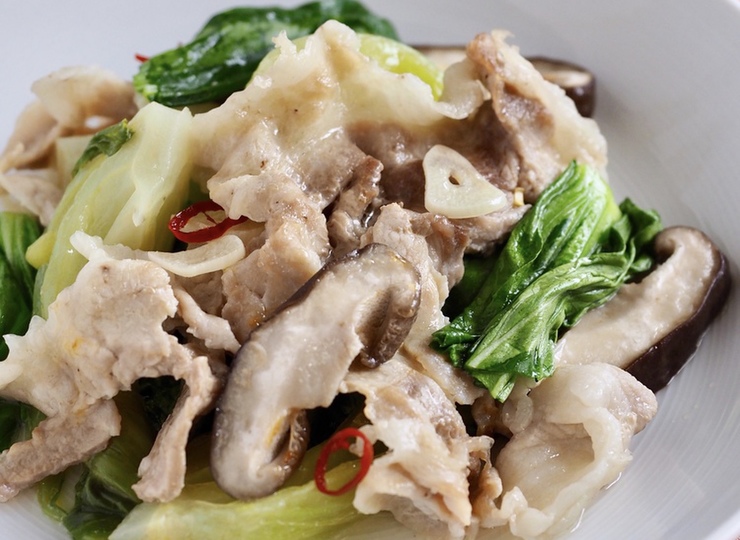 豚肉と野菜の中華風オイル蒸し