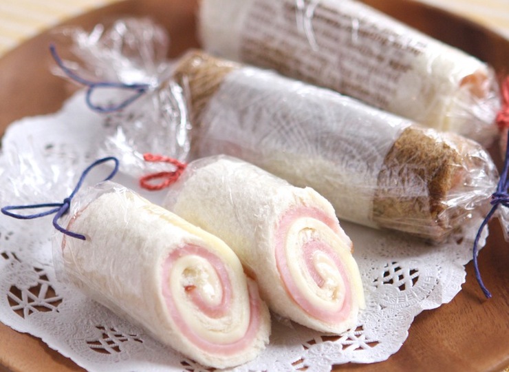 ハムとチーズのサンドイッチ