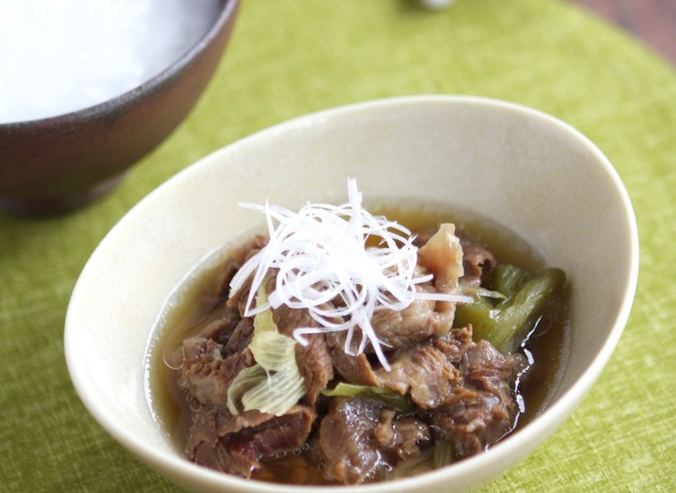 クタクタの牛すじ煮込み