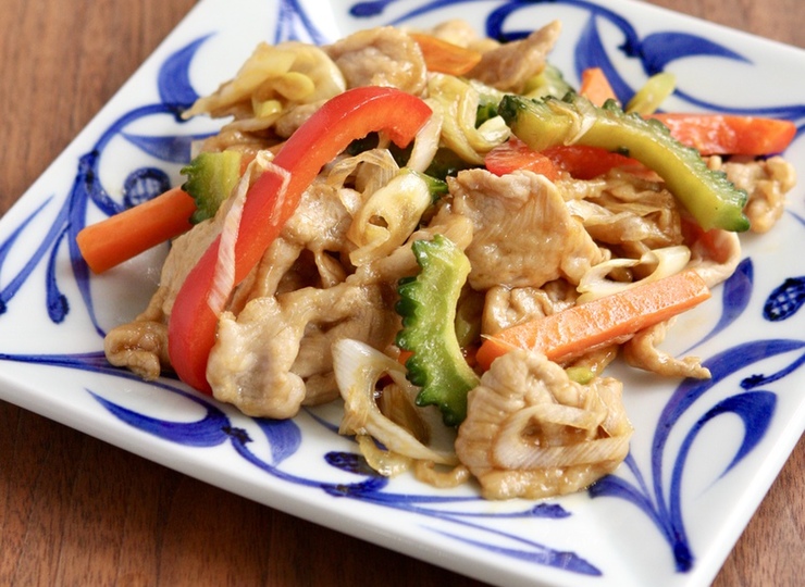 夏におすすめ ゴーヤと豚肉のチンジャオロース