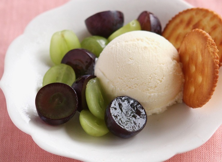 ぶどうとアイスクリーム