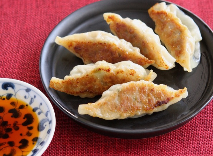 肉汁たっぷり焼き餃子