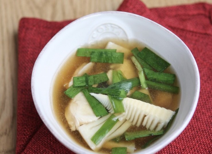 鶏ささ身とにらの中華スープ