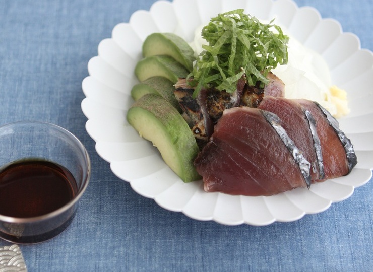 かつおのたたき アボカド添え