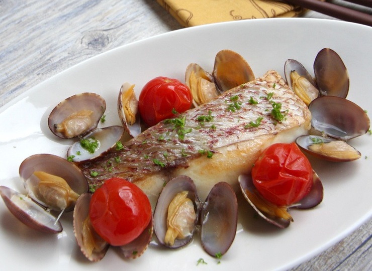 たいとあさりのアクアパッツァ