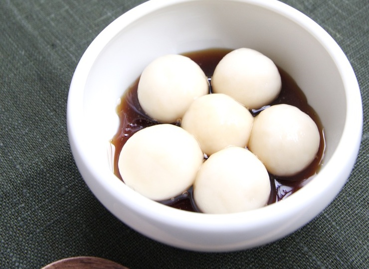 豆腐白玉の黒みつがけ