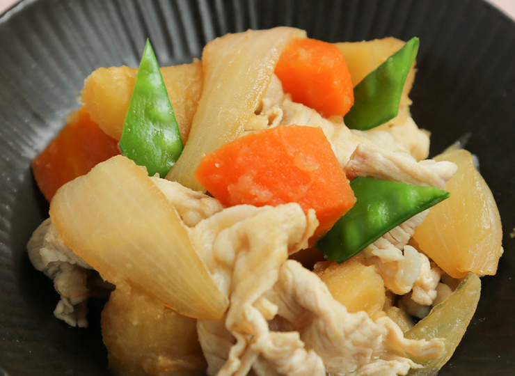 豚肉で作る 肉じゃが