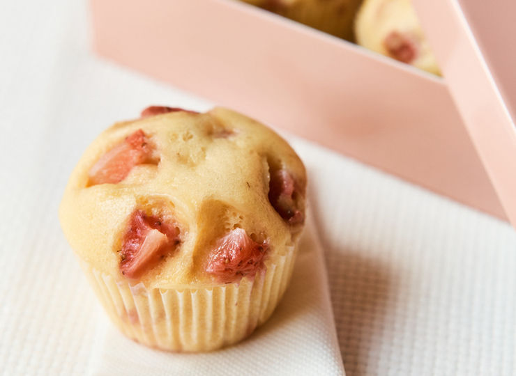 いちご蒸しパン