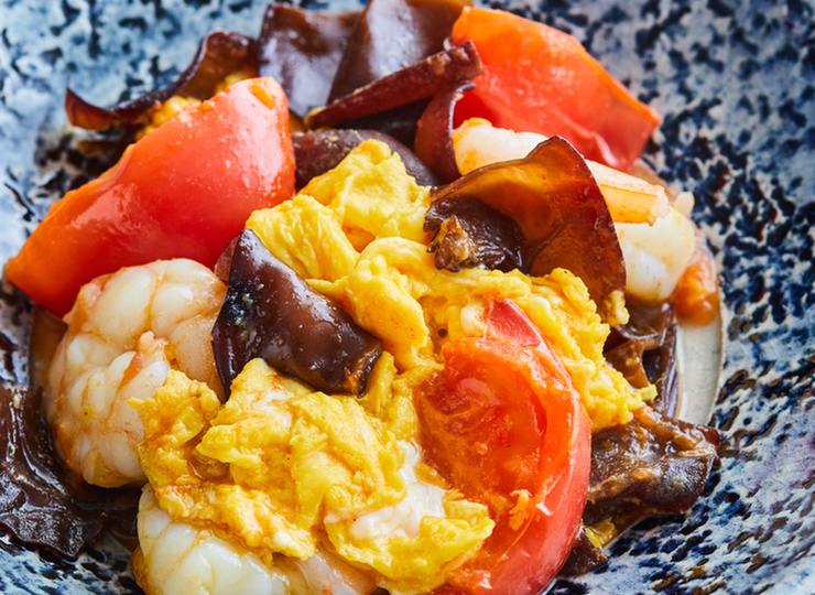 えびときくらげのトマたま炒め