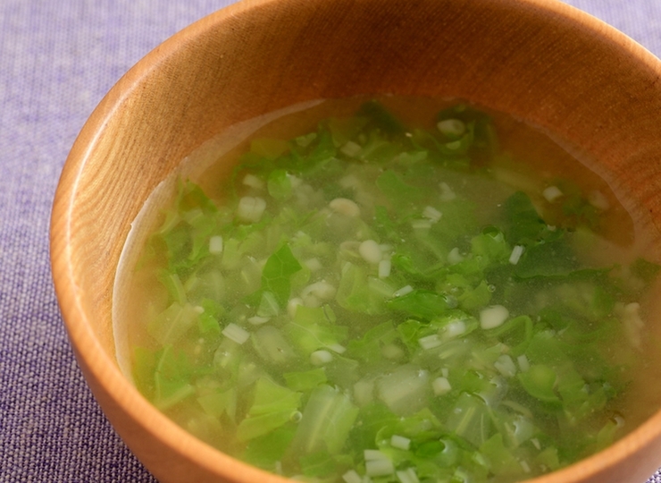 【離乳食・後期】白菜とえのきたけのみそ汁