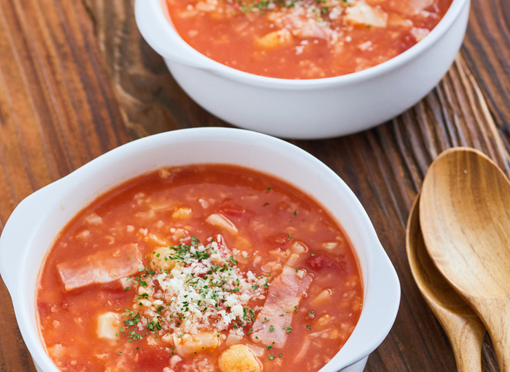 カリフラワーとオートミールのトマトスープ