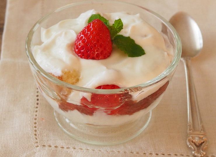 いちごのトライフル