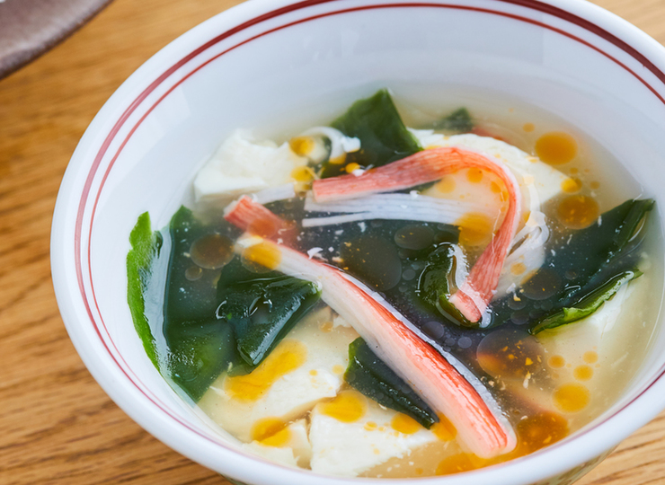 かに風味かまぼこと豆腐のスープ