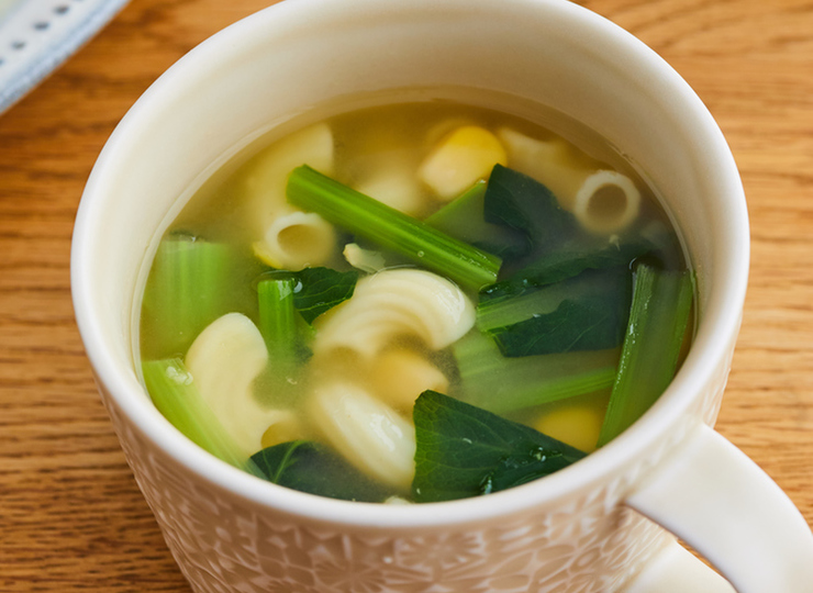 小松菜のマカロニコーンスープ