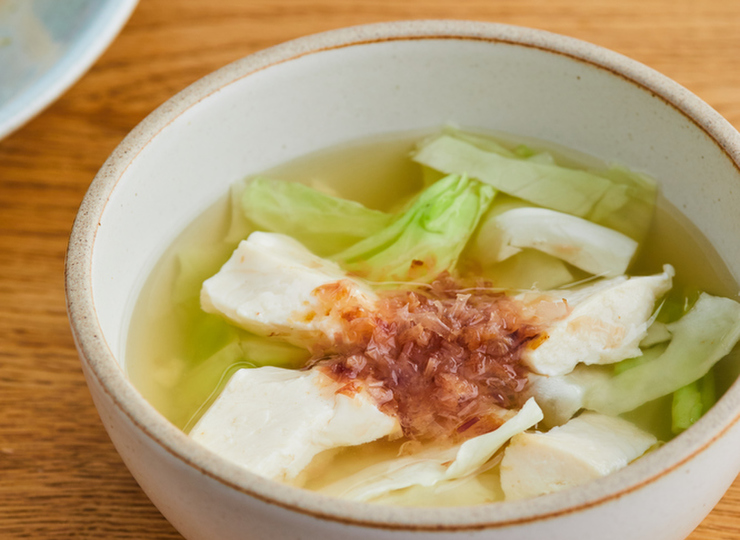 豆腐とキャベツのすまし汁