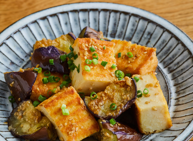 厚揚げとなすのごまみそ炒め