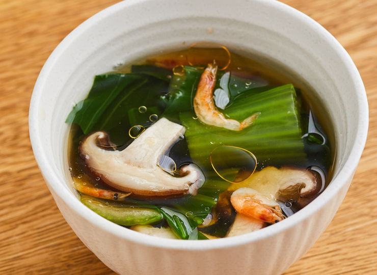 チンゲン菜としいたけの中華スープ