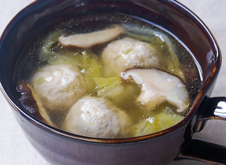 中華風鶏だんごスープ