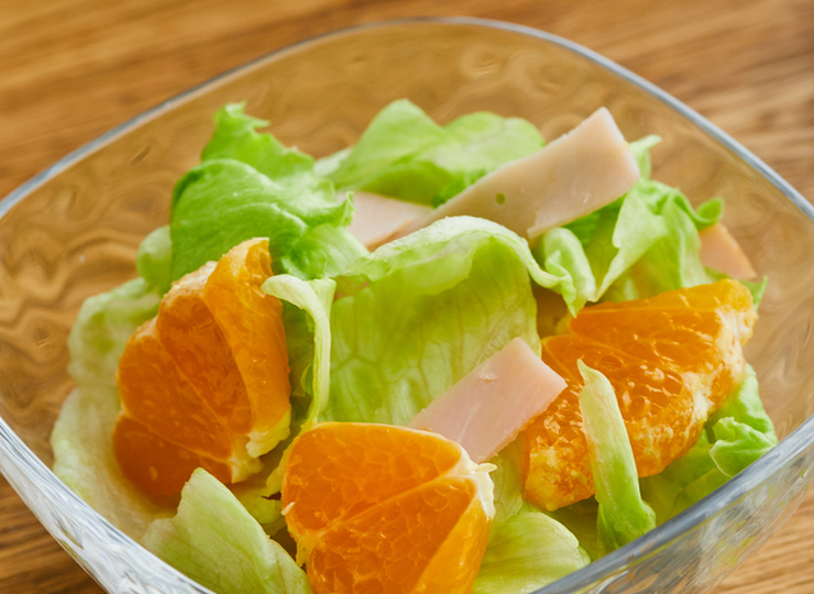 ノンオイル みかんとハムのレタスサラダ