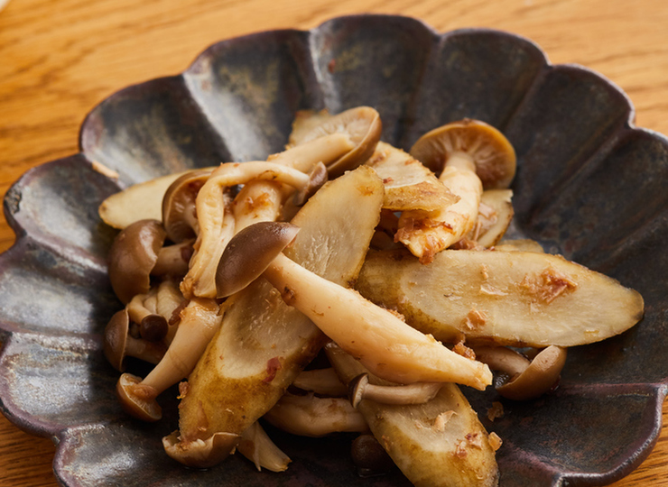ごぼうとしめじのおかか煮