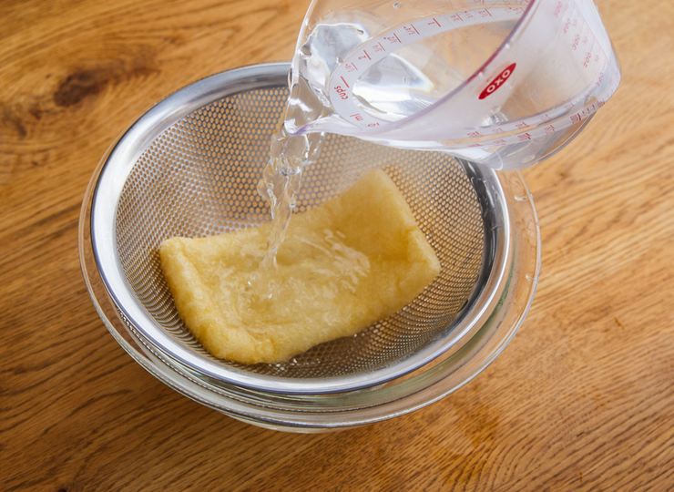 油揚げの油抜き