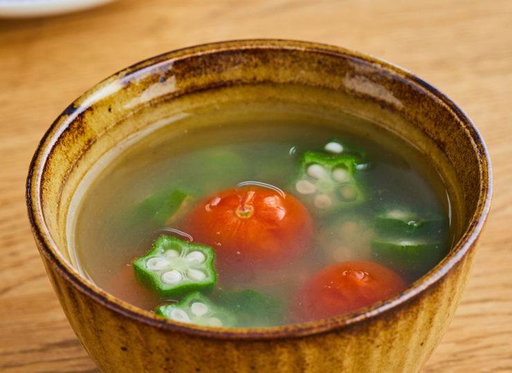 ミニトマトとオクラの中華スープ