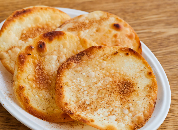 餃子の皮でシナモンシュガー