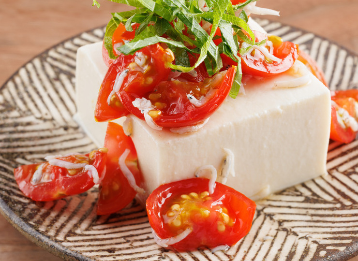 トマトとしらす干しの冷奴