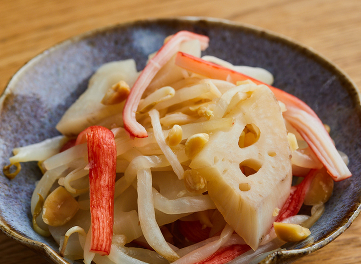 れんこんともやしのピーナッツあえ