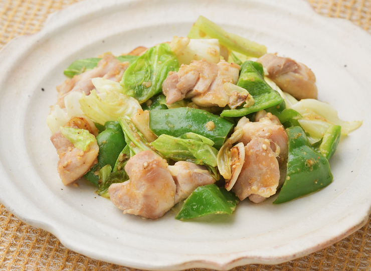 鶏肉とキャベツのごまみそ炒め