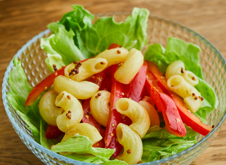 パプリカとマカロニのサラダ