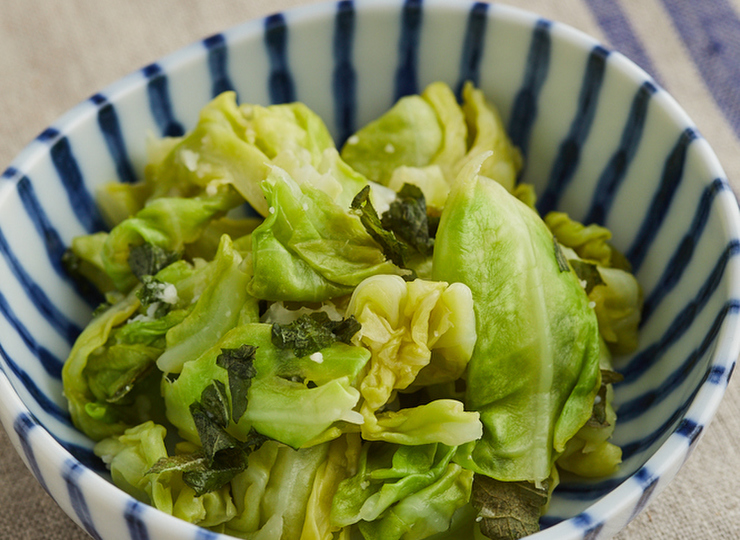 キャベツの塩麹あえ