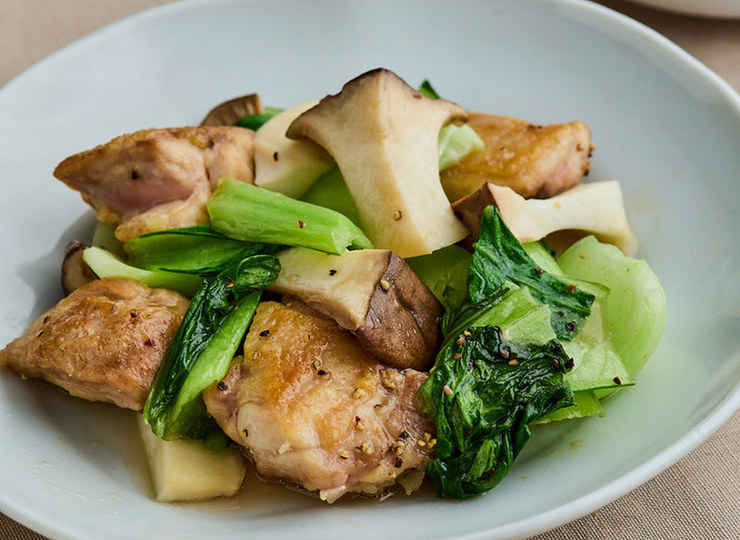 鶏肉とチンゲン菜の塩炒め