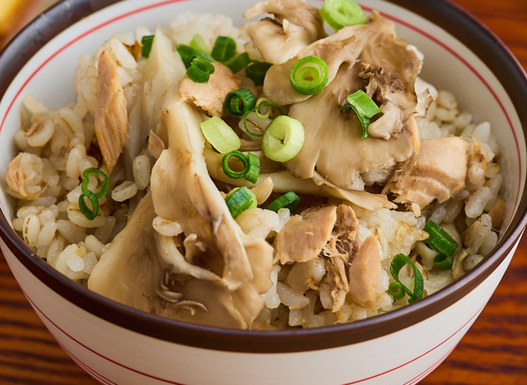 ツナとまいたけの炊き込みご飯