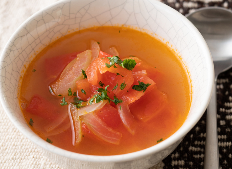 トマトと玉ねぎのスープ